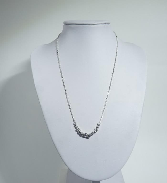 925 Sterling Silver Graduated Classic Ball Necklace